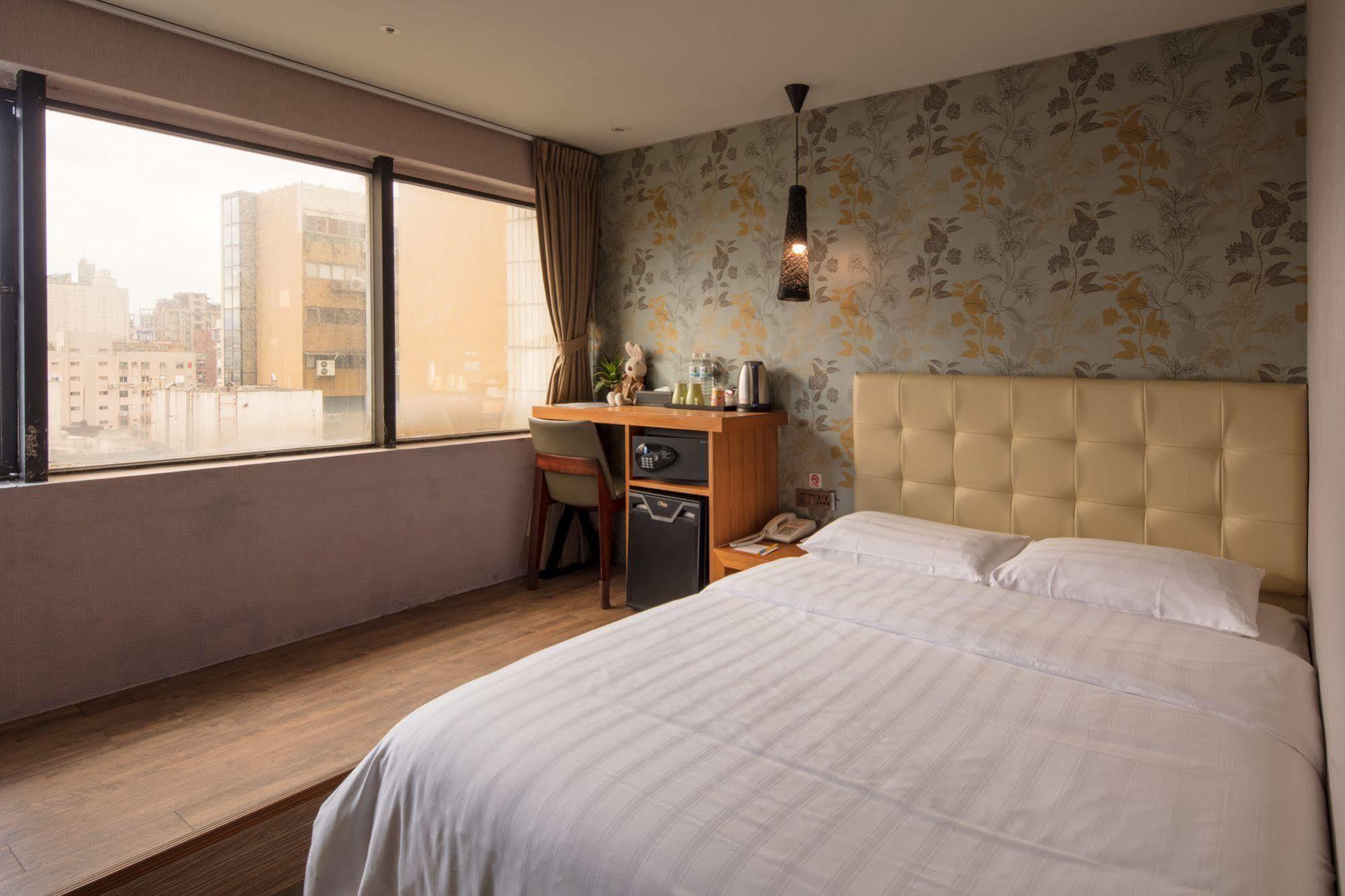 Urtrip Hotel Тайбей Екстер'єр фото